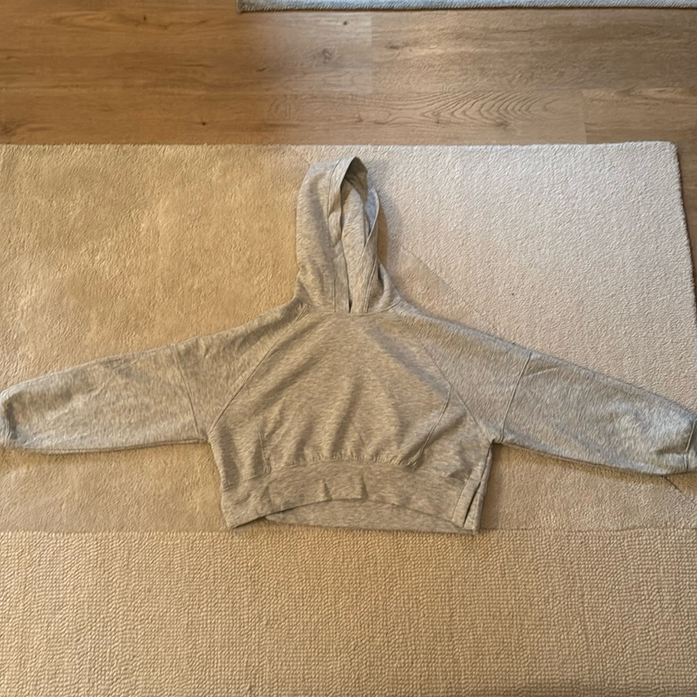 Abercrombie & Fitch cropped, hooded sweatshirt size medium